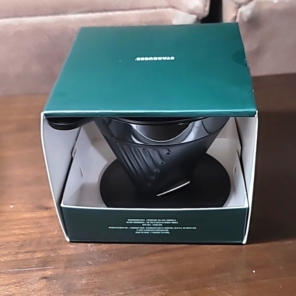 Starbucks Pour Over Set Manual Coffee Brewer‎ Black Lid Coaster Scoop Water Tank